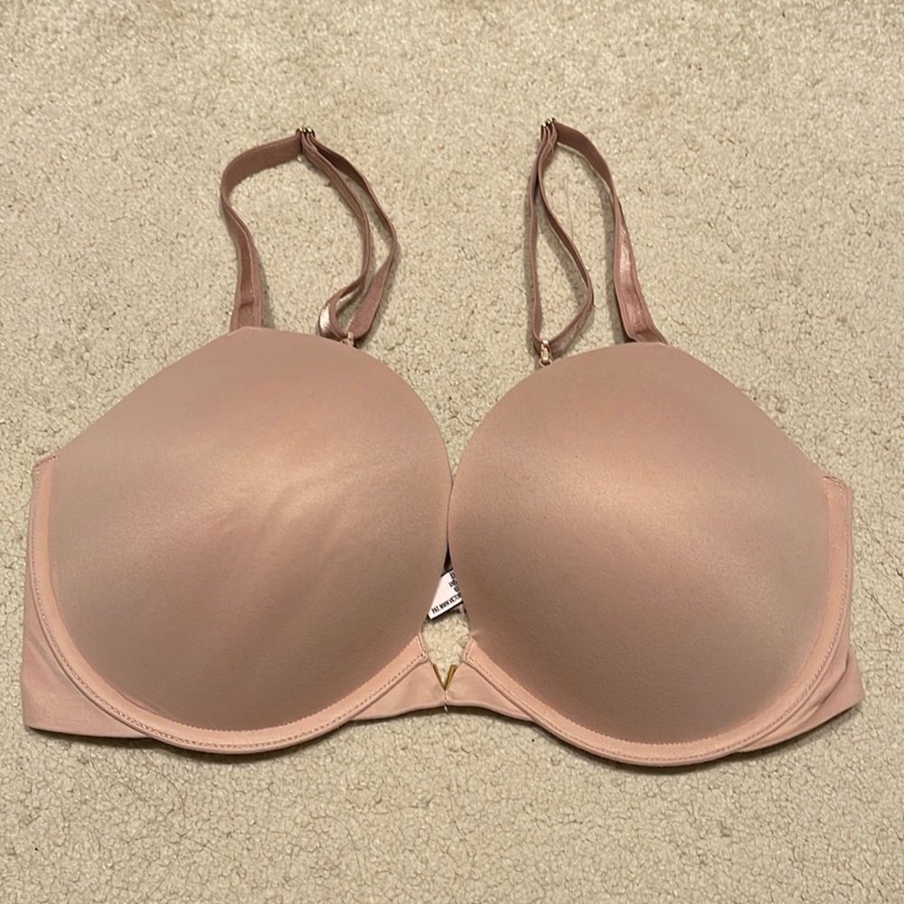Victoria’s Secret Love Cloud Push-Up Plunge Bra